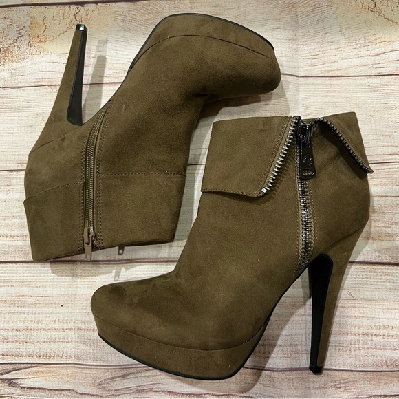 GBG Los Angeles Womens Docker Faux Suede Ankle Boots Green 8.5 - Picture 1 of 8